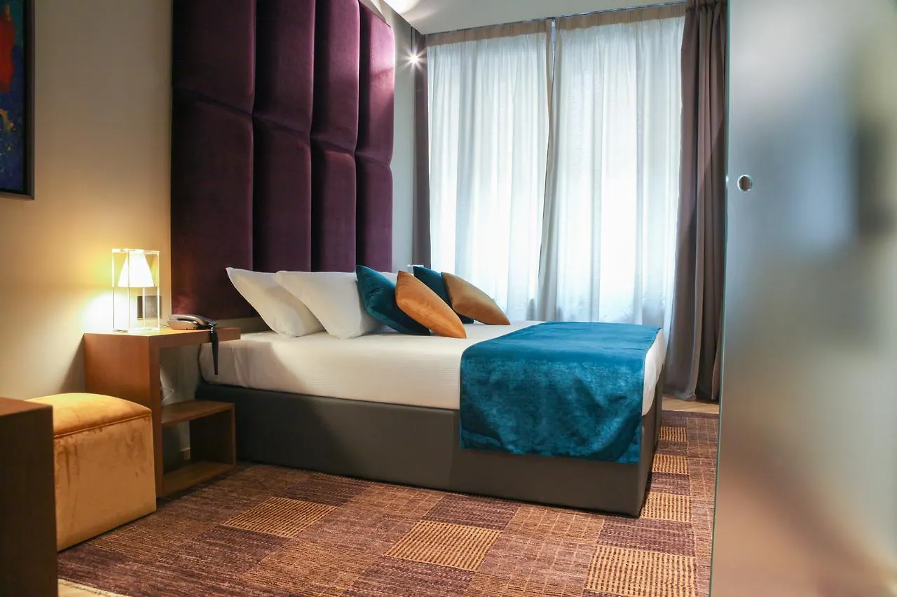 ***  Triviho Hotel Rome Italy
